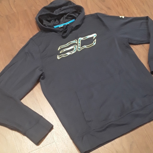 Under Armor Hoodie - Picture 2 of 7